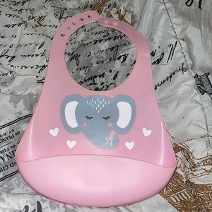 Silicone Light Pink Elephant Bib /food catcher